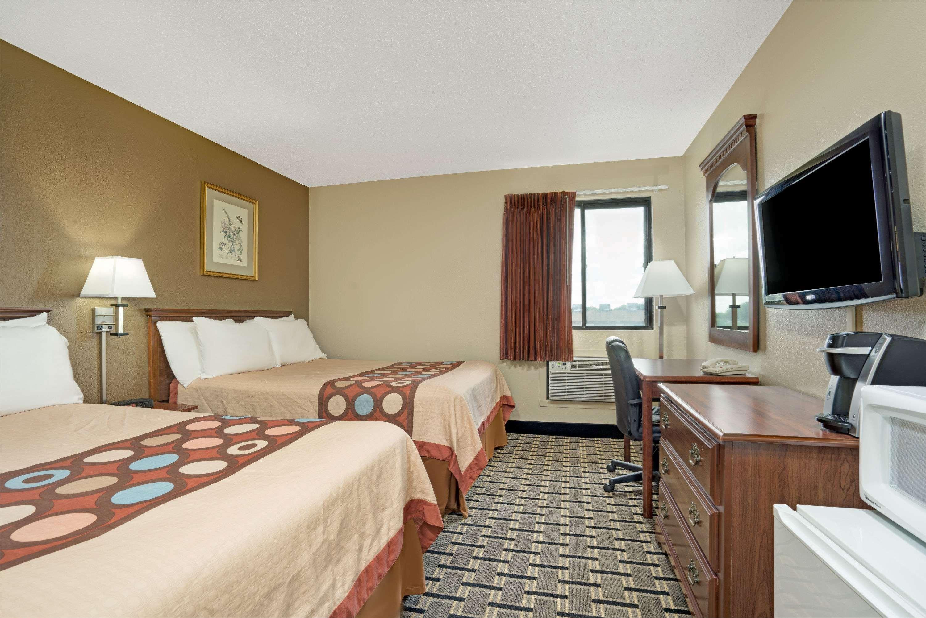 Super 8 By Wyndham Melrose Hotel Kültér fotó